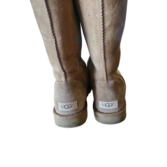 Ugg boots size 11 - Picture 4 of 10